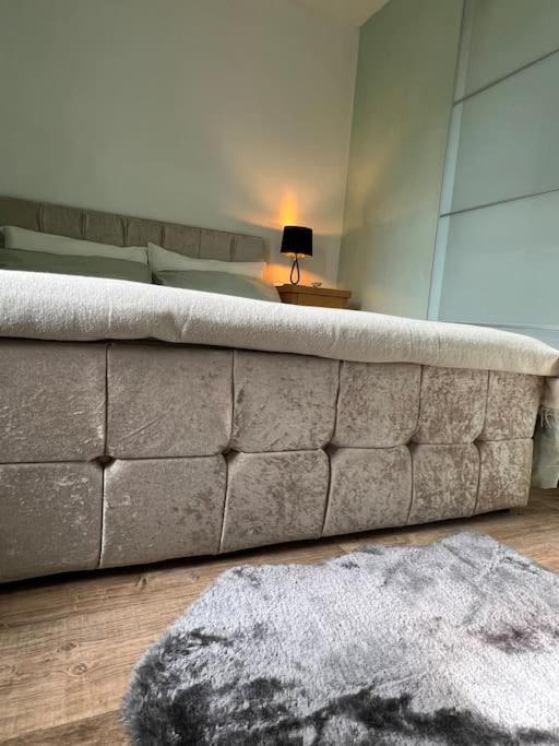 Apartamento Entire 2 Bed Flat In
