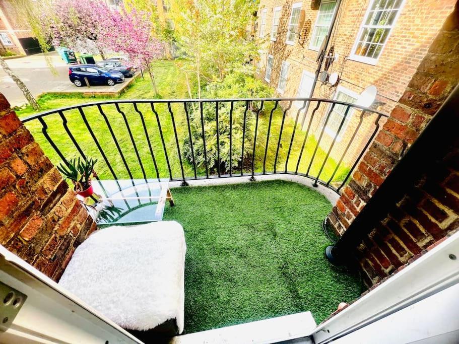 Entire 2 Bed Flat In Apartamento *